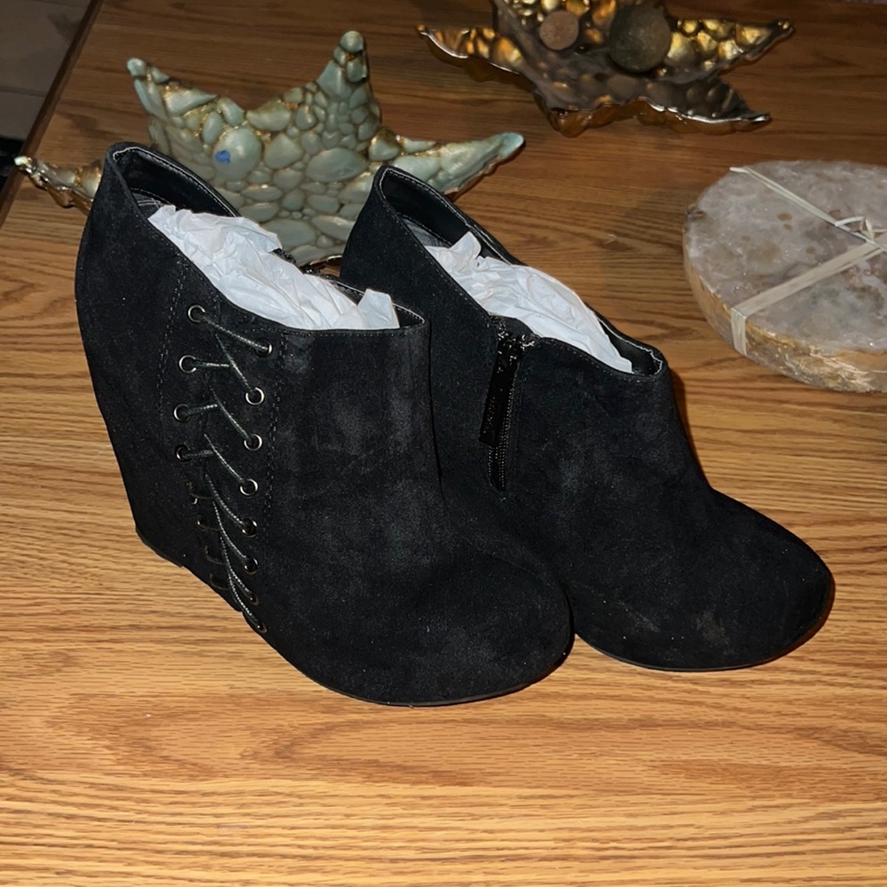 Shiekh Black wedge ankle Boots size 9